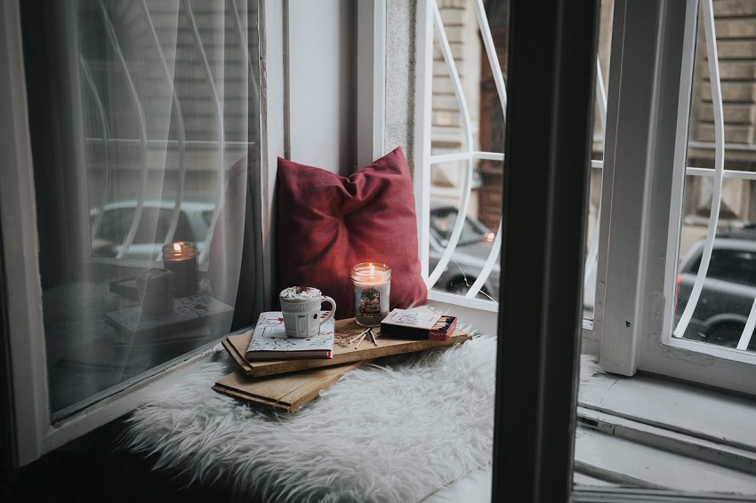 Stilul Hygge, decoratiuni pe pervaz